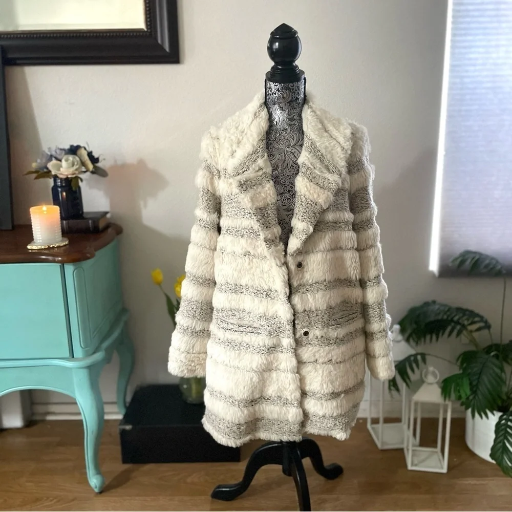 Cinq a Sept 5a7 Shaggy Boucle Tweed Faux Fur Boyfriend Jacket Coat Size Large